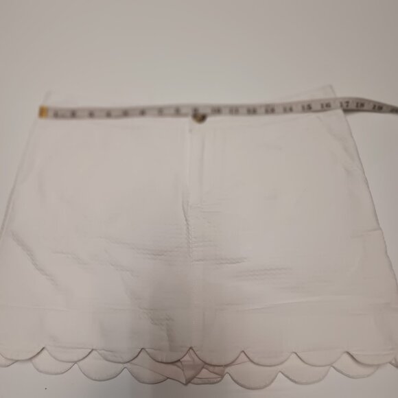 Lilly Pulitzer Women's Buttercup Short - Picture 2 of 6